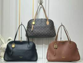 Picture of Louis Vuitton Handbags _SKUfw218530104fw